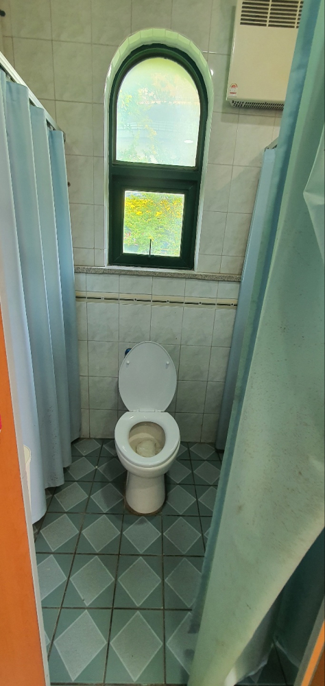 여자화장실 창문