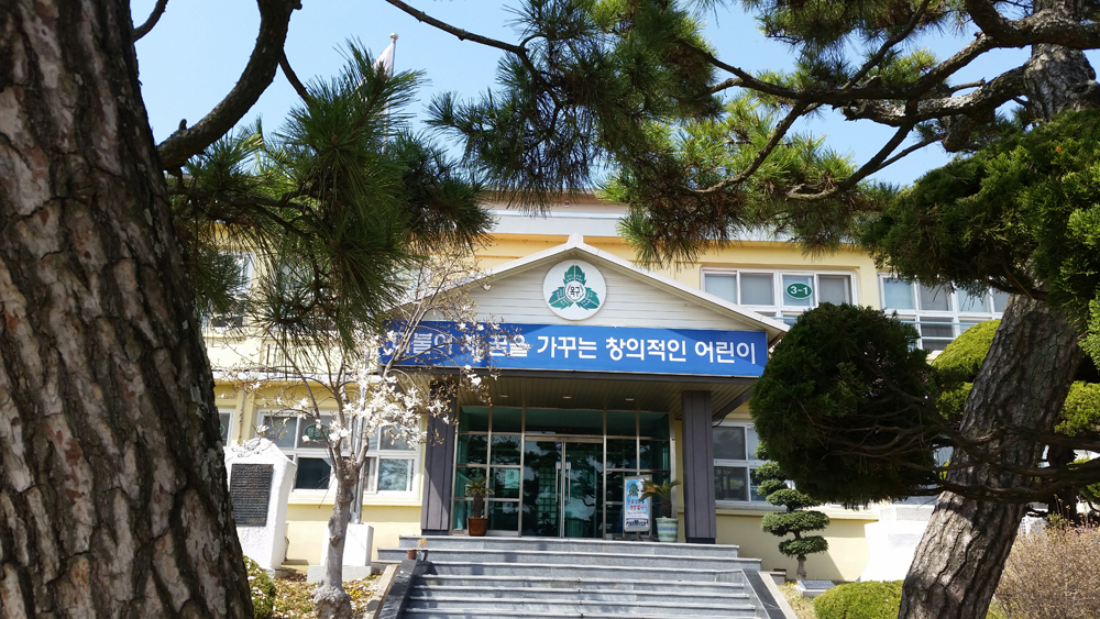 4월17일 군산 옥구 초등학교 작은 음악회