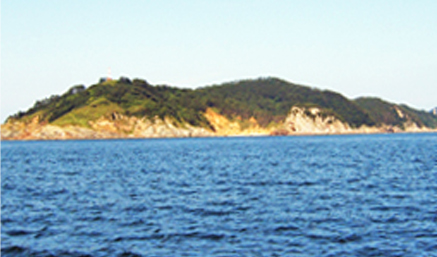정면에서 바라본 명도 전경